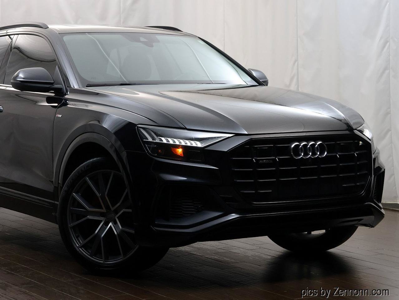 Used 2019 Audi Q8 Prestige w/ Luxury Package AWD/4WD image 2
