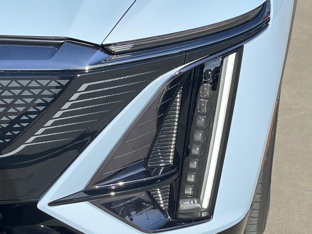 Certified 2024 Cadillac Lyriq Sport w/ Nappa Leather Package image 9