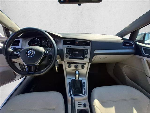 Used 2015 Volkswagen Golf S FWD image 13