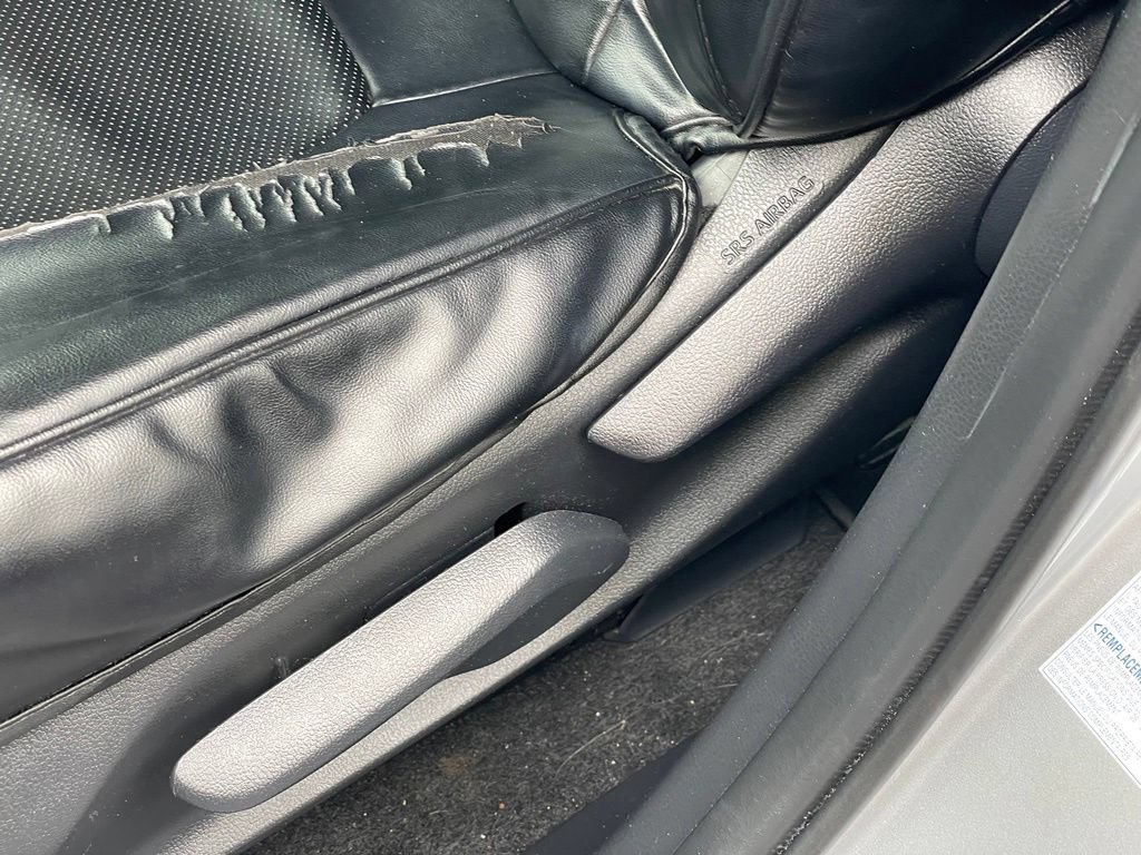 Used 2019 Toyota RAV4 LE w/ Carpet Mat Package AWD/4WD image 14