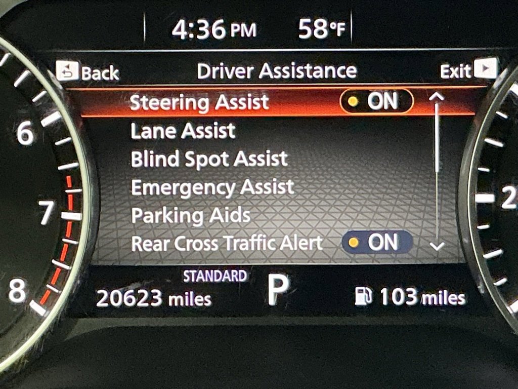 Used 2025 Nissan Pathfinder SV image 5