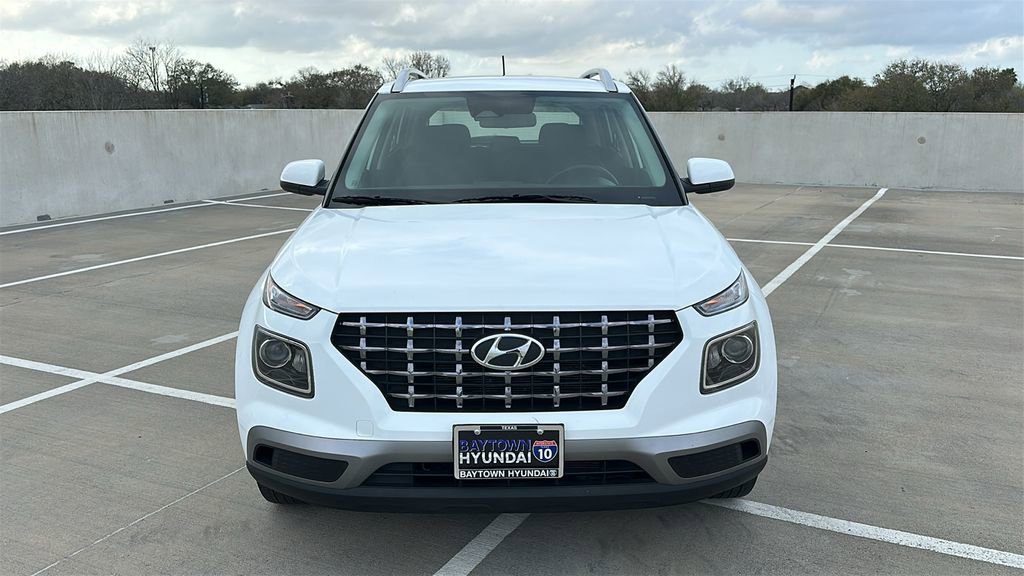 Certified 2025 Hyundai Venue SEL image 7