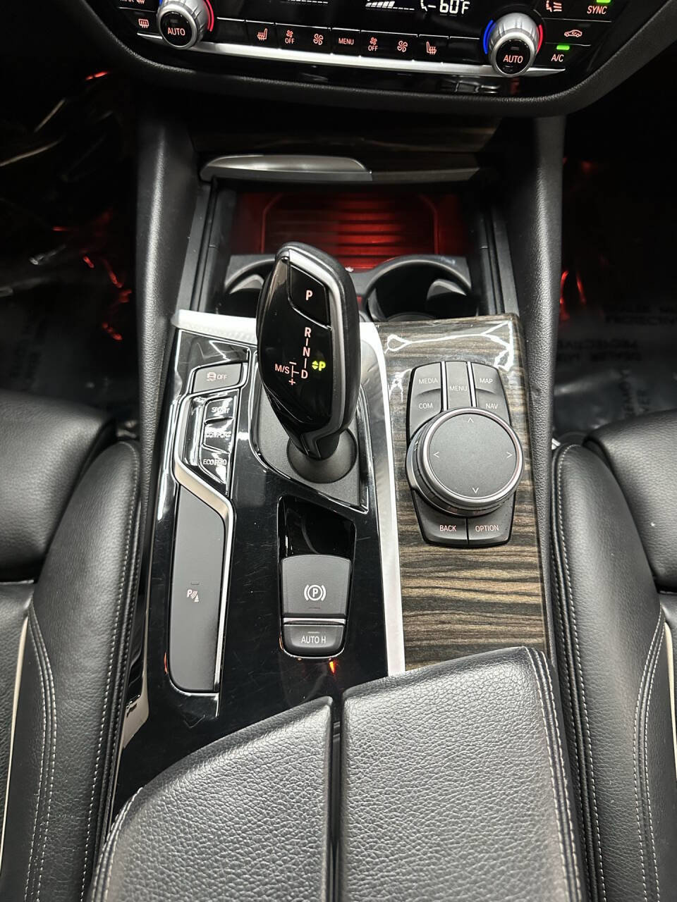 Used 2020 BMW 530i w/ Convenience Package image 27