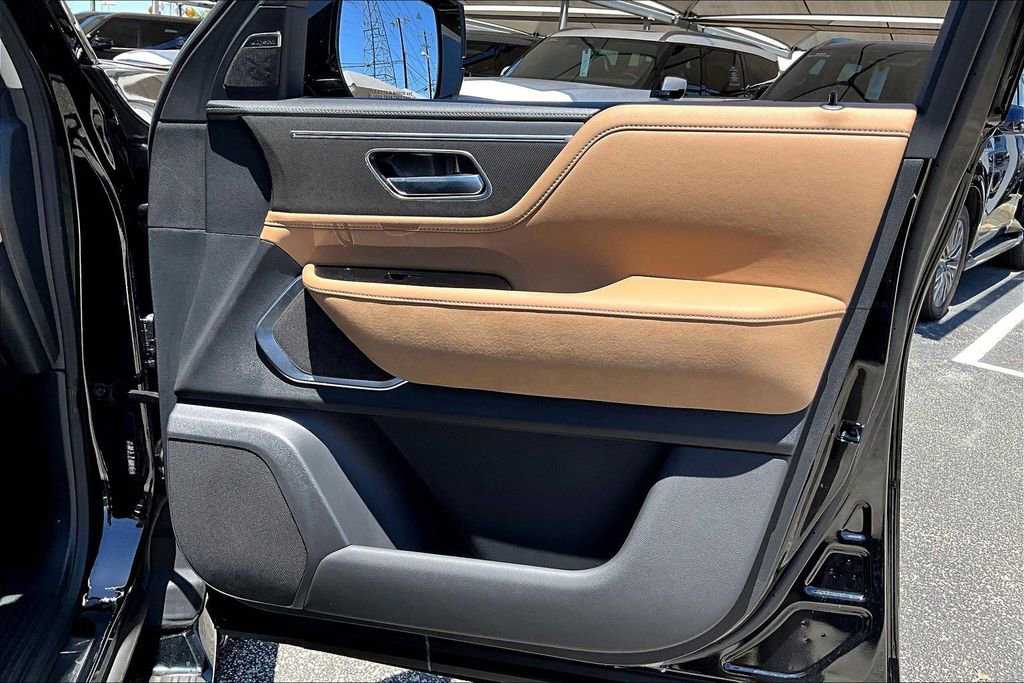 New 2026 INFINITI QX80 Luxe RWD image 25