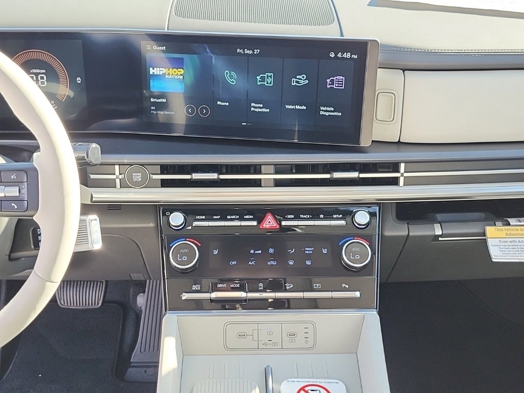 New 2025 Hyundai Santa Fe SEL image 18