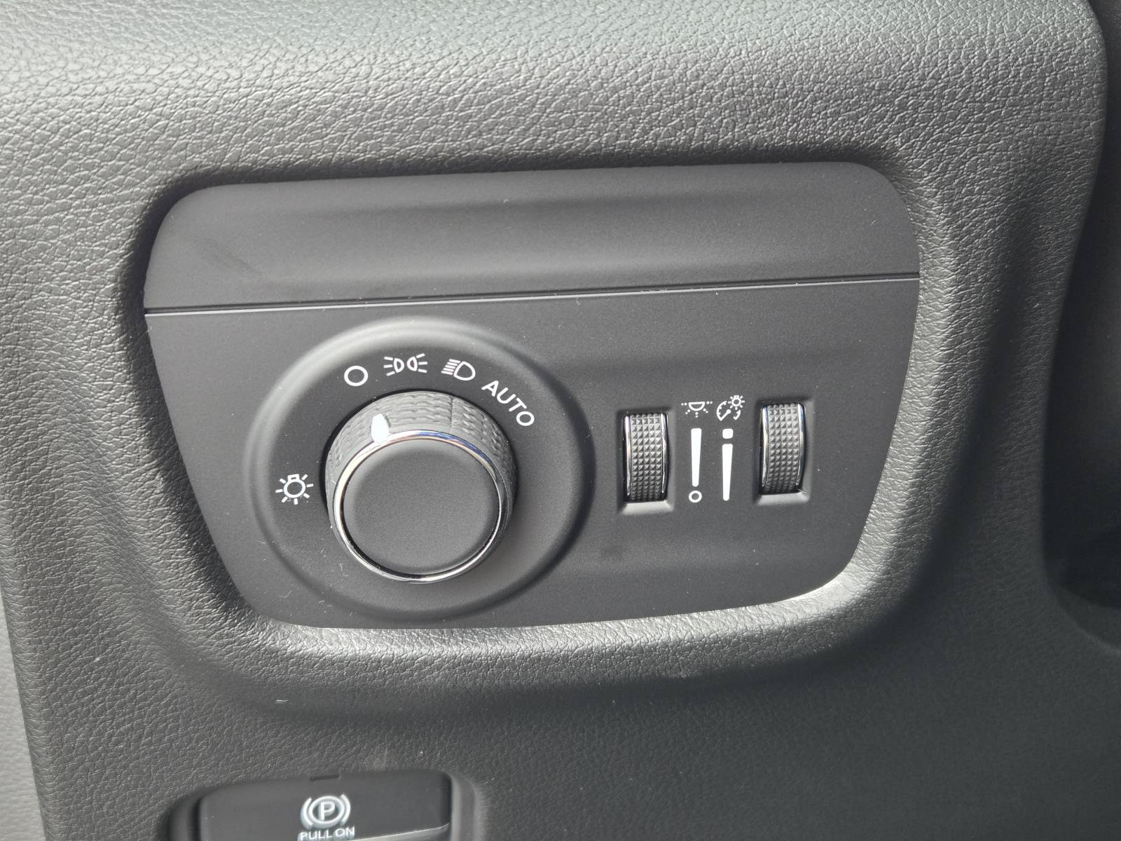 New 2026 Jeep Grand Cherokee Laredo X RWD image 19