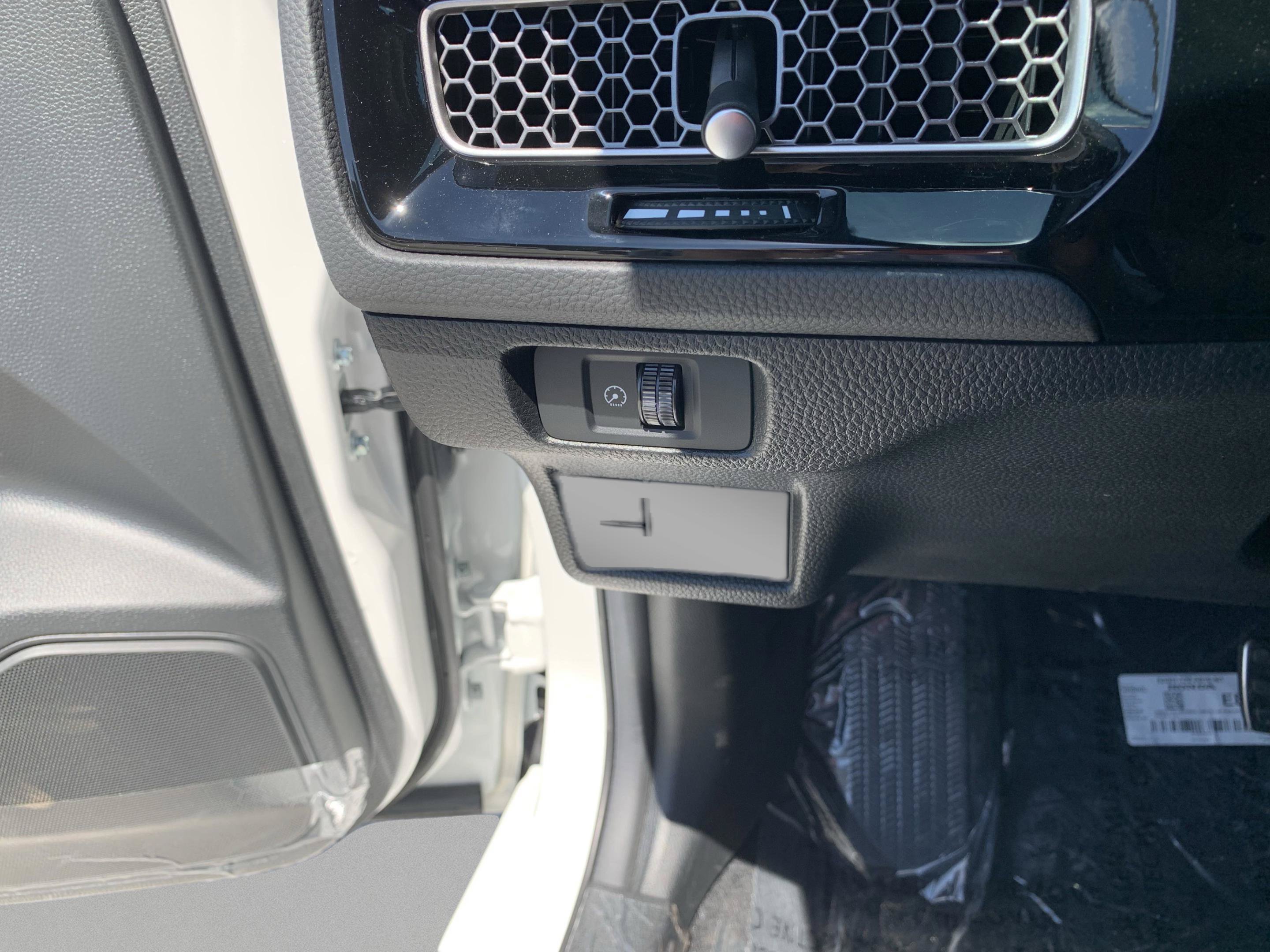 Used 2025 Honda Civic Sport image 35
