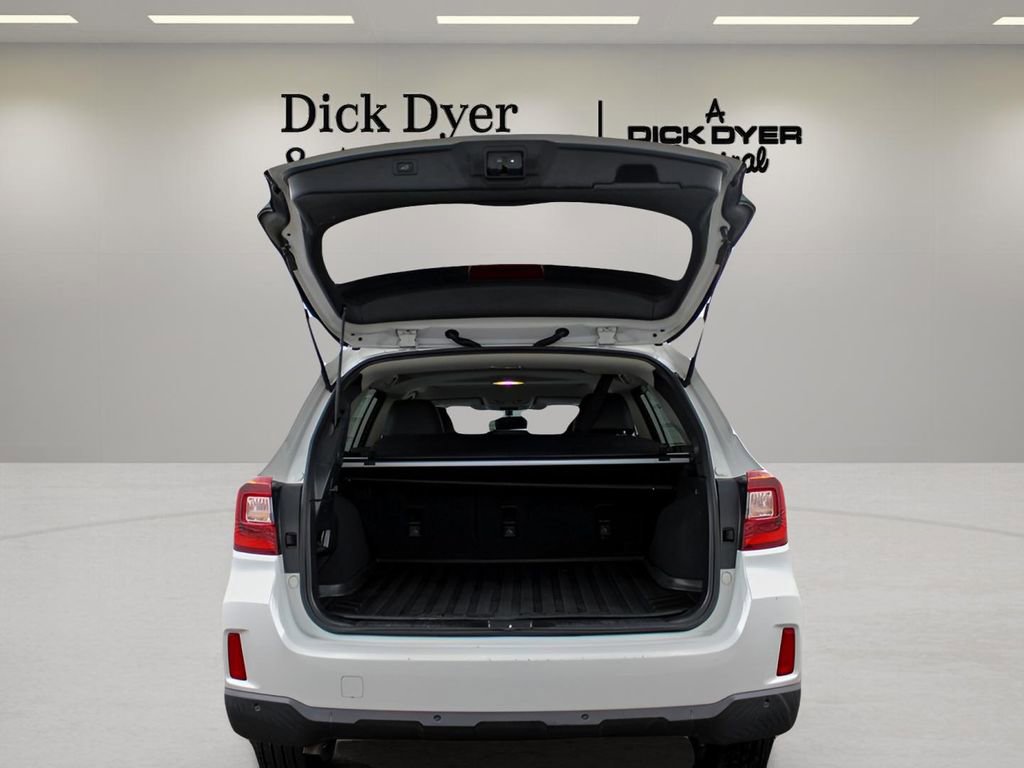 Used 2017 Subaru Outback 2.5i Limited image 29