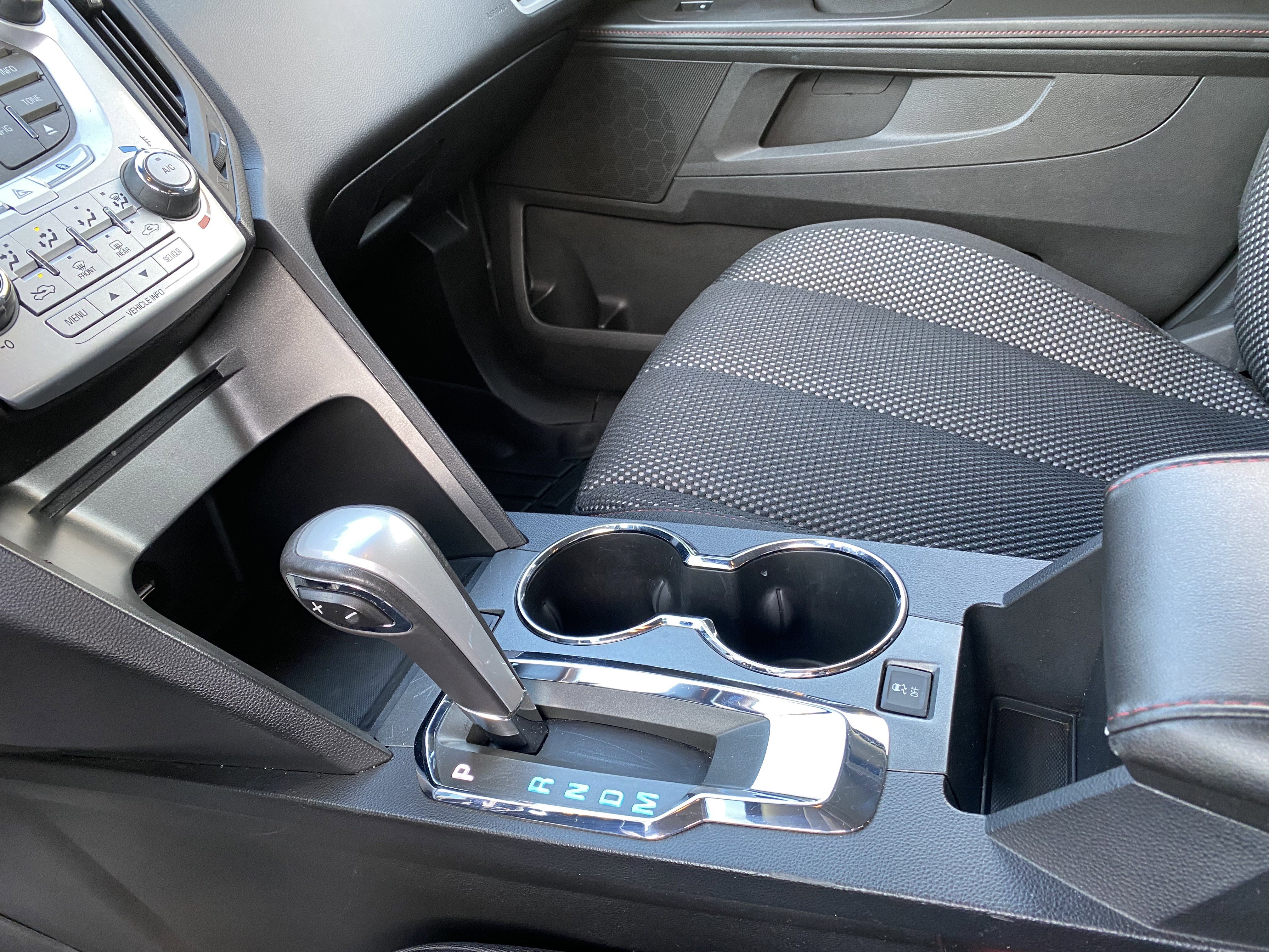 Used 2015 Chevrolet Equinox LT image 28