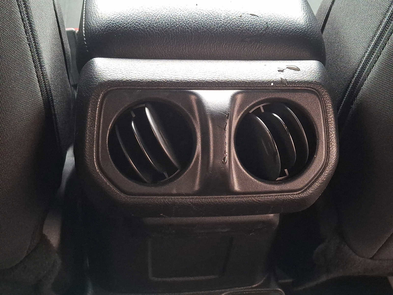 Used 2019 Jeep Wrangler Sport image 12