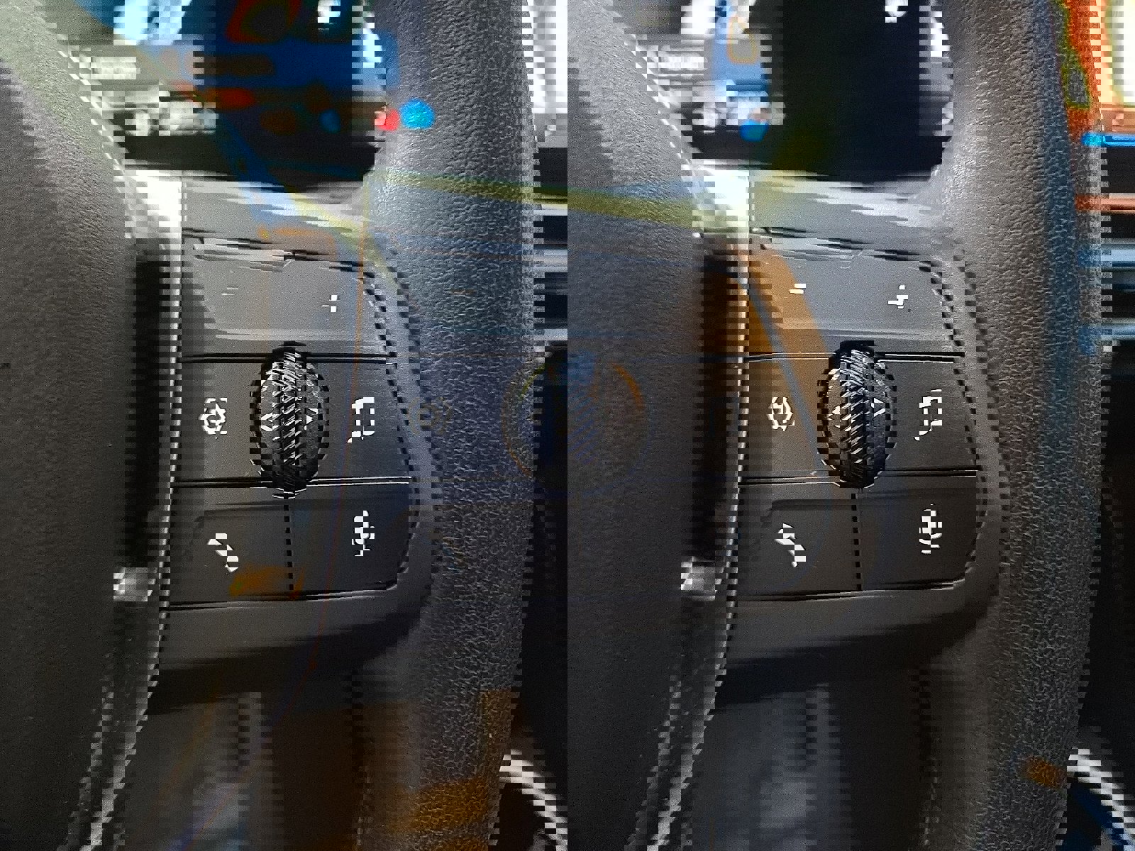 Certified 2025 BMW X1 xDrive28i w/ Technology Package image 23