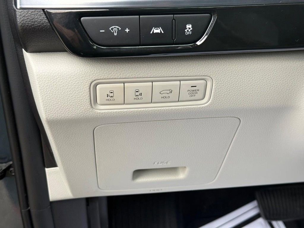 Used 2024 Kia Carnival SX Prestige FWD image 26