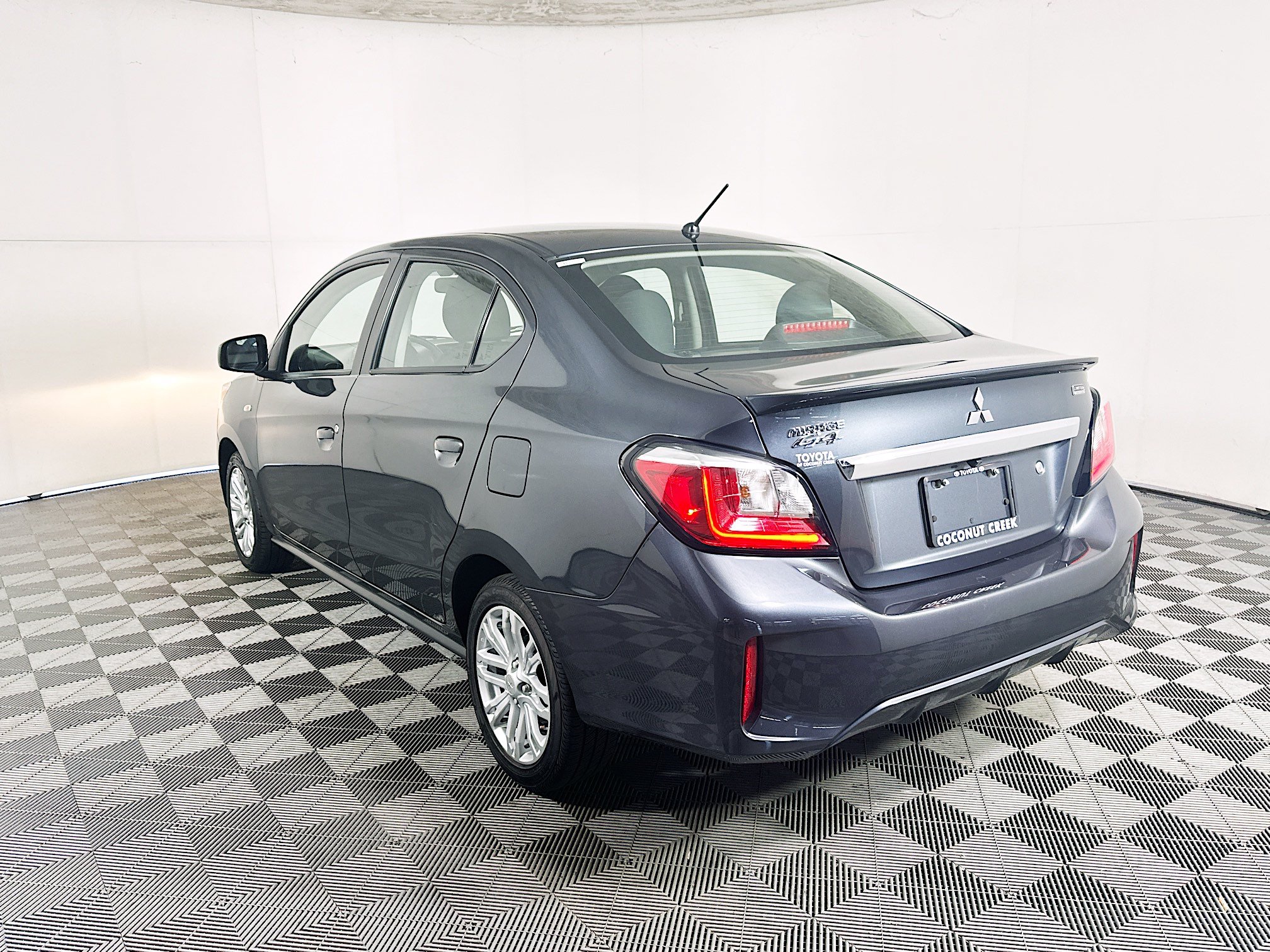 Used 2024 Mitsubishi Mirage G4 ES FWD image 5
