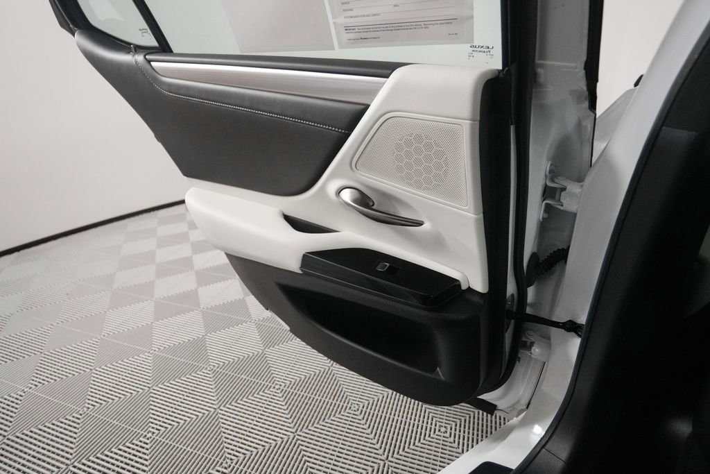 Certified 2022 Lexus ES 300h F Sport w/ Accessory Package image 14