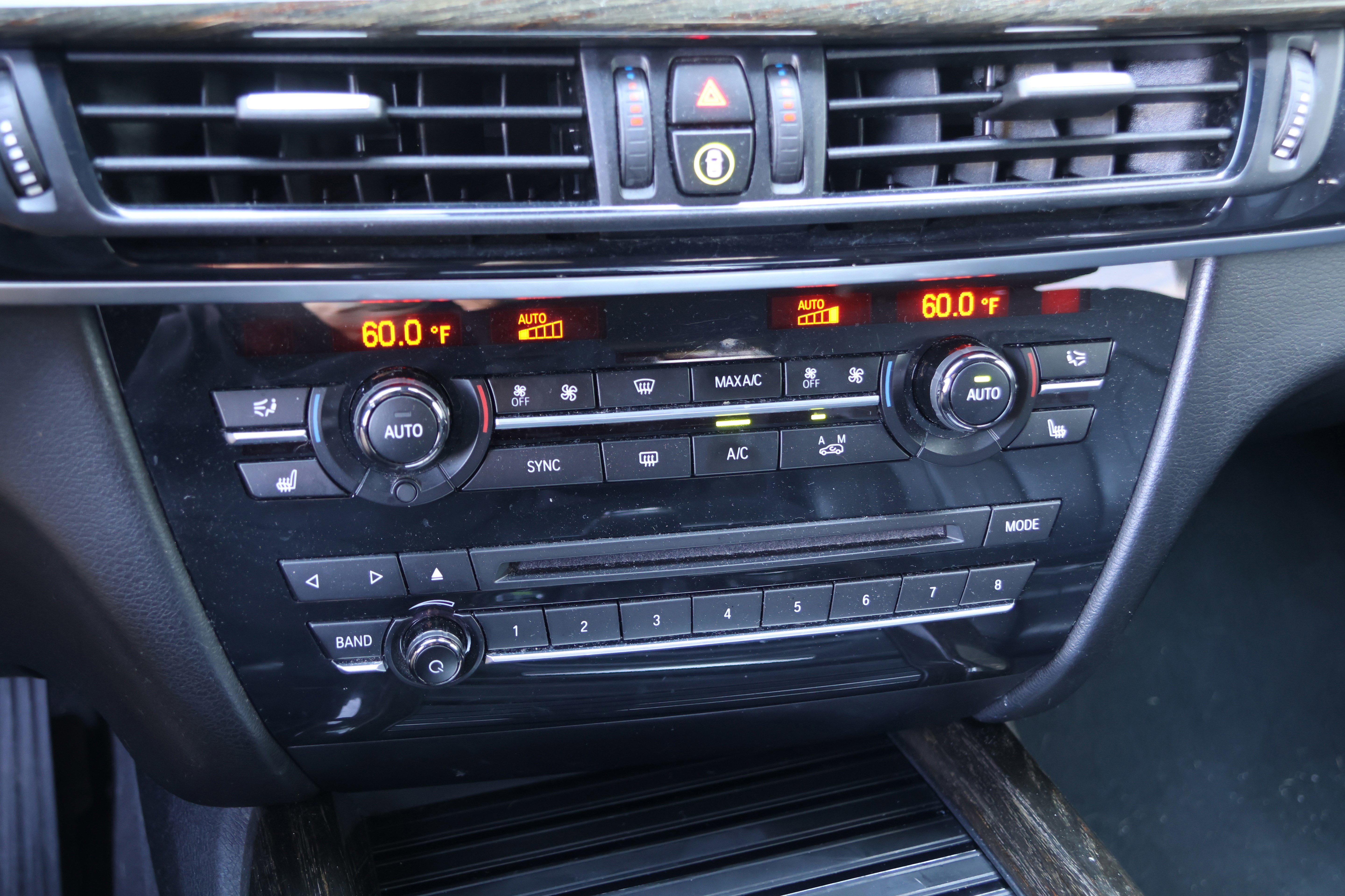 Used 2015 BMW X5 xDrive50i image 26