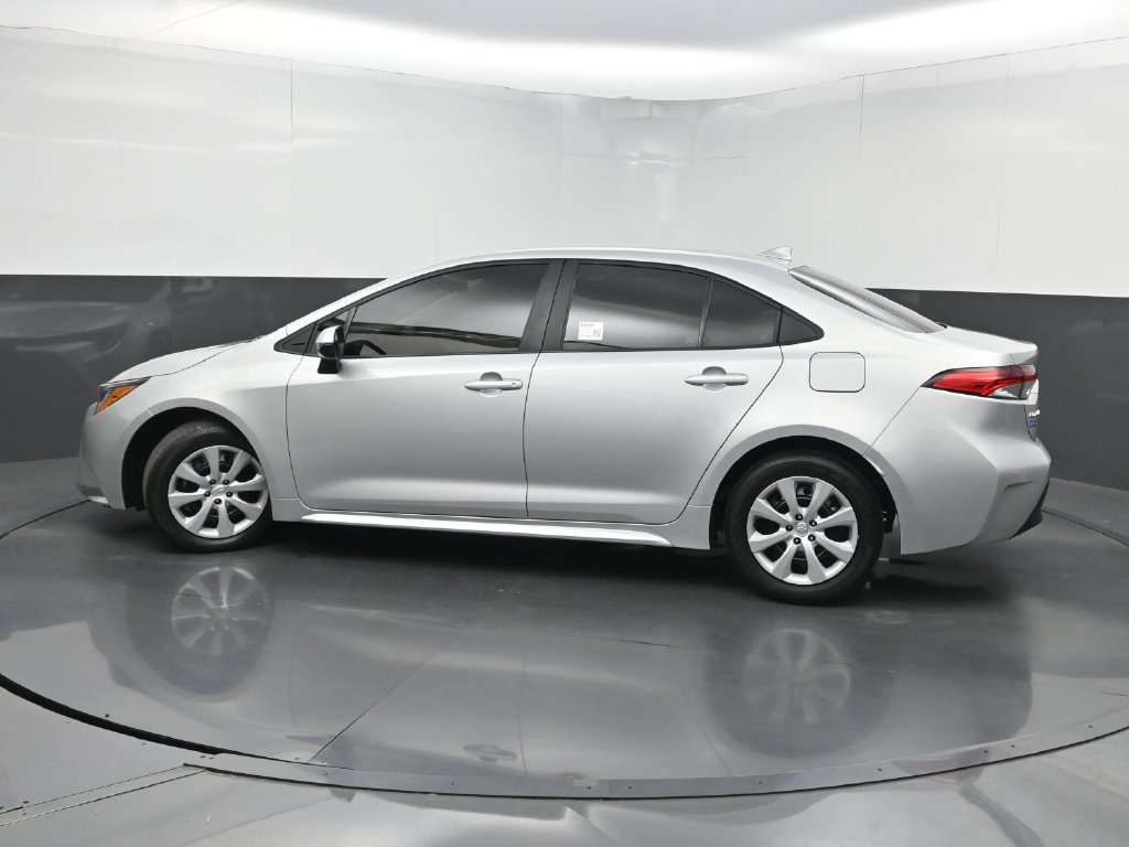 Used 2024 Toyota Corolla LE FWD image 40