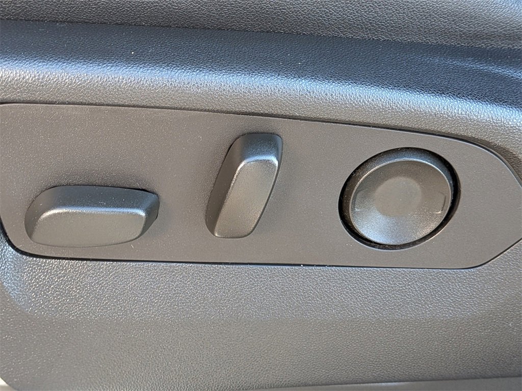 Used 2023 Chevrolet Silverado 1500 High Country image 19