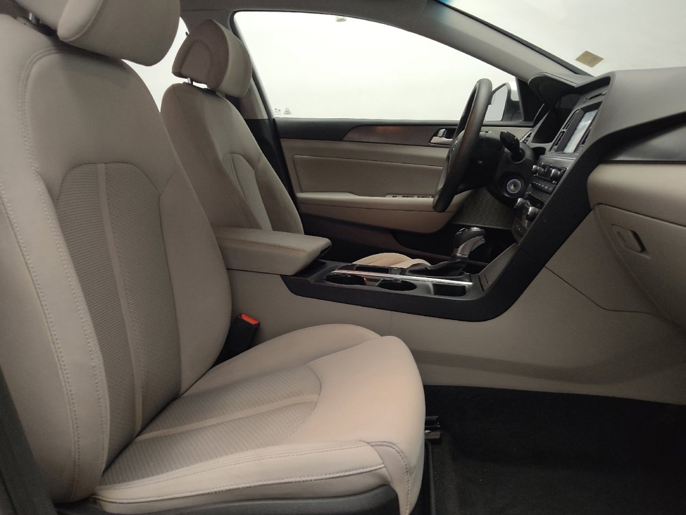 Used 2017 Hyundai Sonata Sport FWD image 21