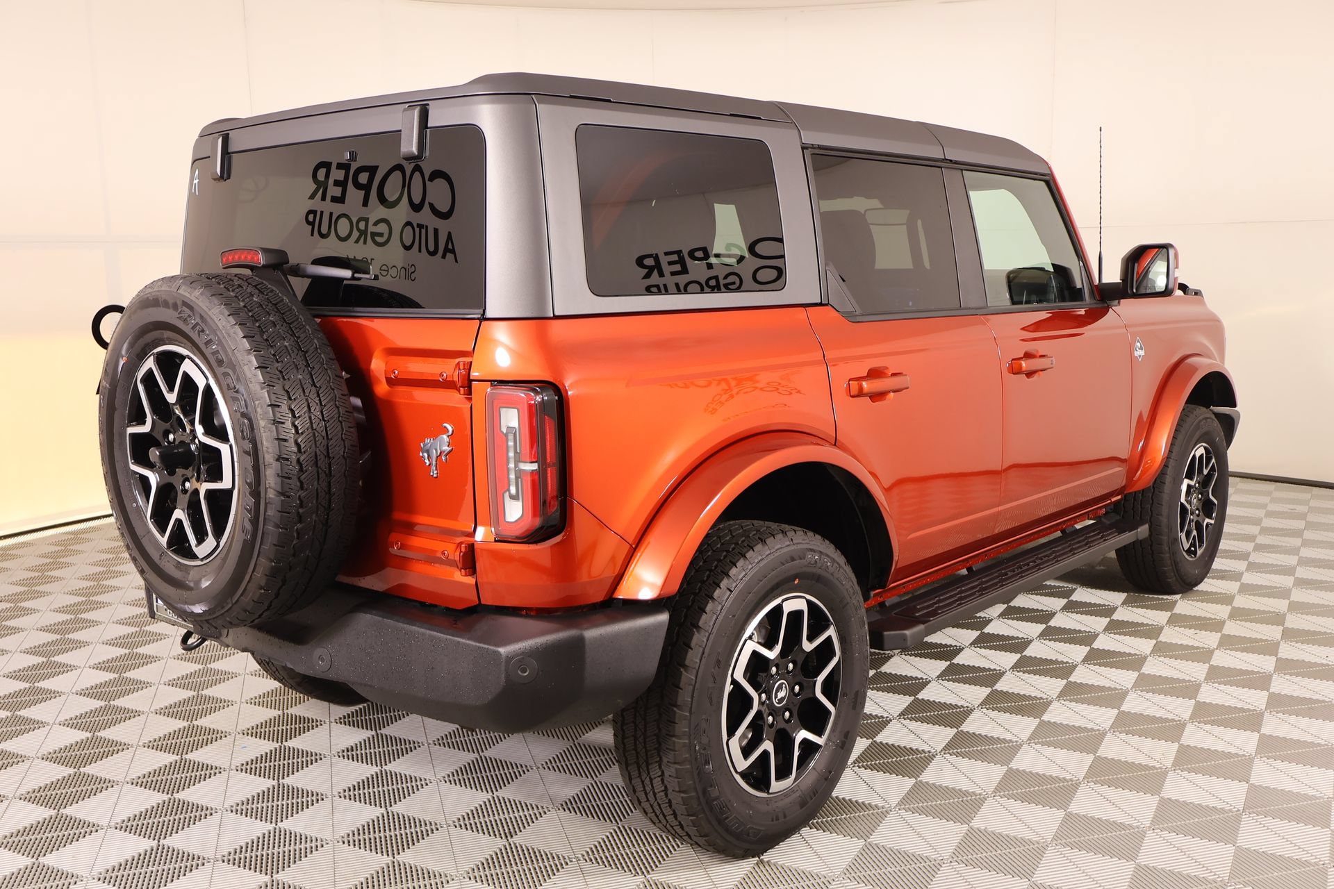 Used 2024 Ford Bronco Outer Banks AWD/4WD image 21