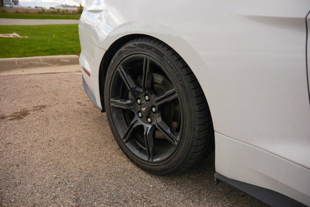 Used 2020 Ford Mustang GT Premium w/ Black Accent Package RWD image 10