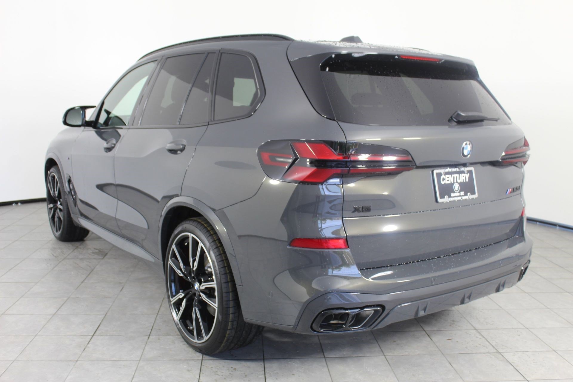 New 2026 BMW X5 M60i image 3