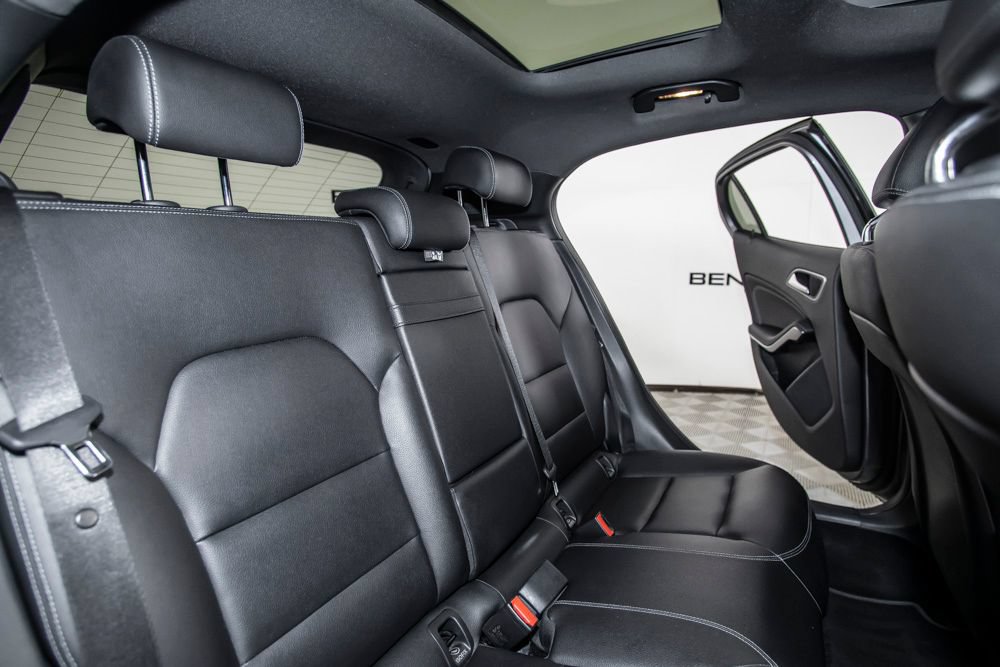 Used 2019 Mercedes-Benz GLA 250 4MATIC image 15