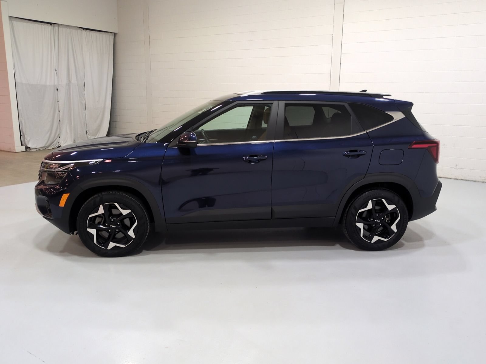 Certified 2024 Kia Seltos EX AWD/4WD image 6
