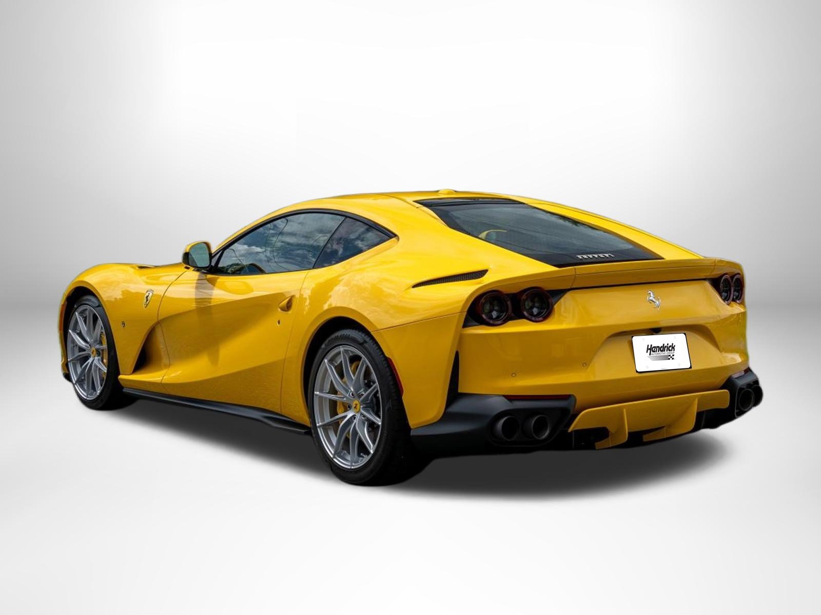 Used 2019 Ferrari 812 Superfast RWD image 2