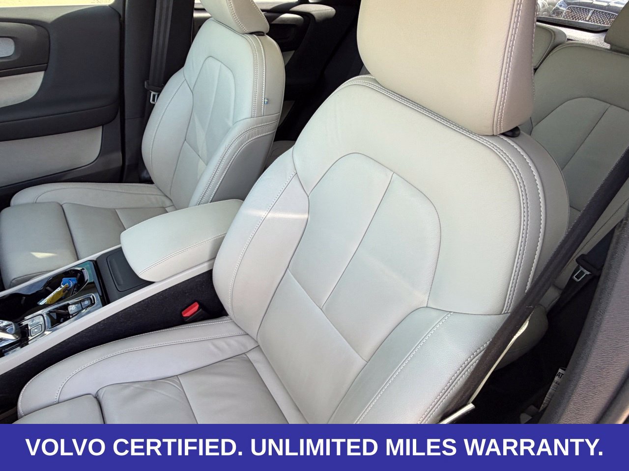 Certified 2024 Volvo XC40 B5 Ultimate w/ Protection Package Premier AWD/4WD image 36