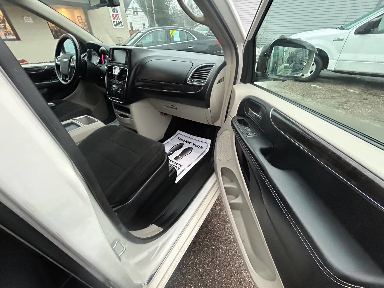 Used 2012 Chrysler Town & Country Touring w/ Entertainment Group #1 image 8