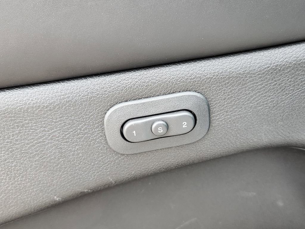 Used 2018 Dodge Durango SRT w/ SRT Interior Appearance Group image 28