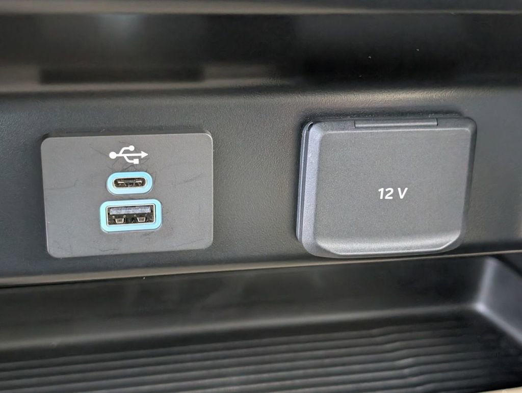 Used 2025 Ford F450 XLT w/ FX4 Off-Road Package image 33