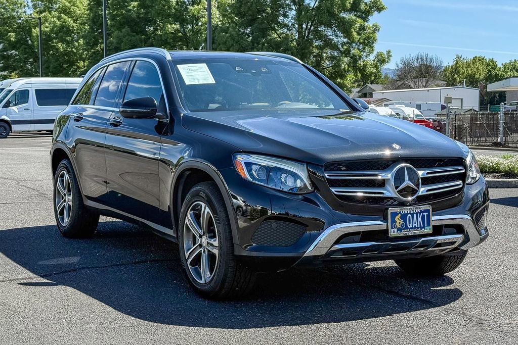 Used 2016 Mercedes-Benz GLC 300 4MATIC image 5