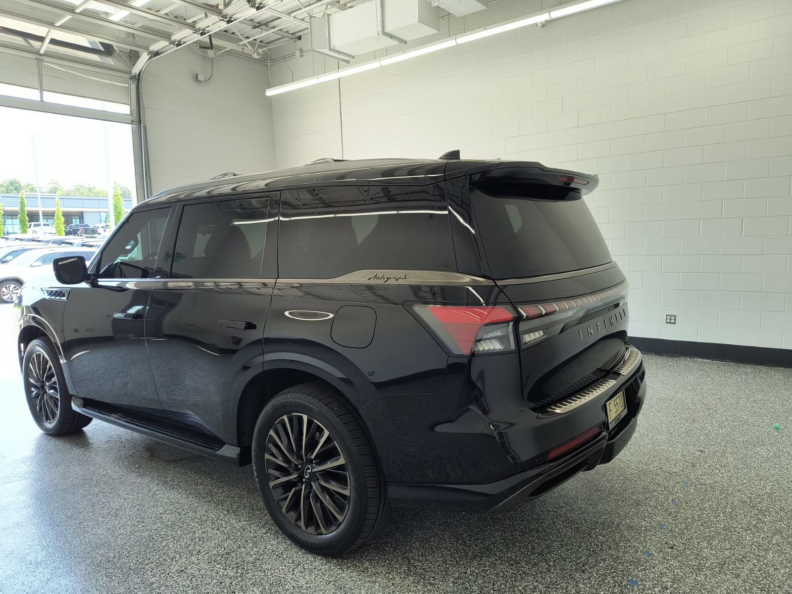New 2027 INFINITI QX80 Autograph w/ Autograph Exterior Package AWD/4WD image 3