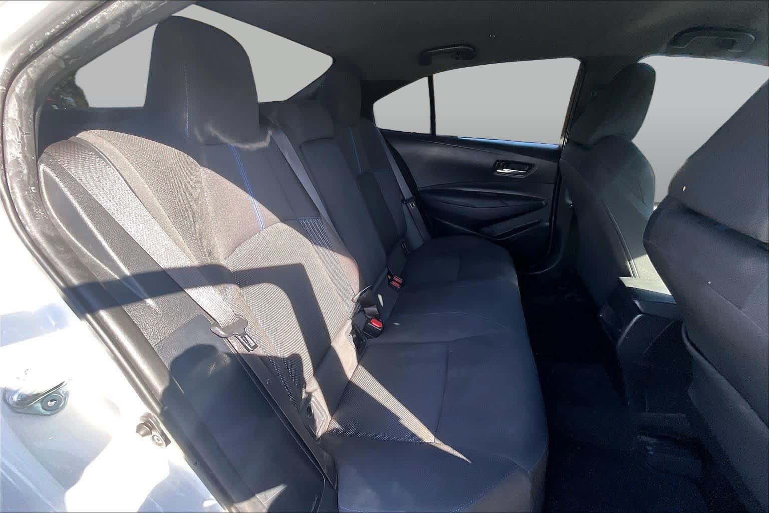 Used 2021 Toyota Corolla SE w/ Carpet Mat Package (TMS) FWD image 19