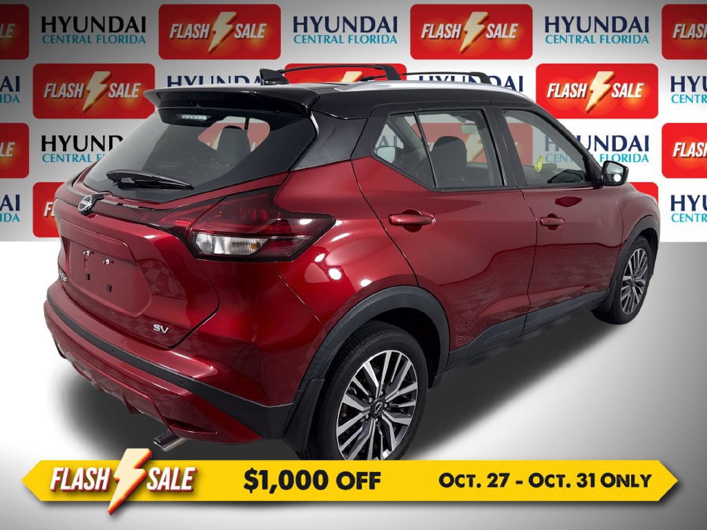 Used 2024 Nissan Kicks SV w/ Interior Electronics Package FWD image 3