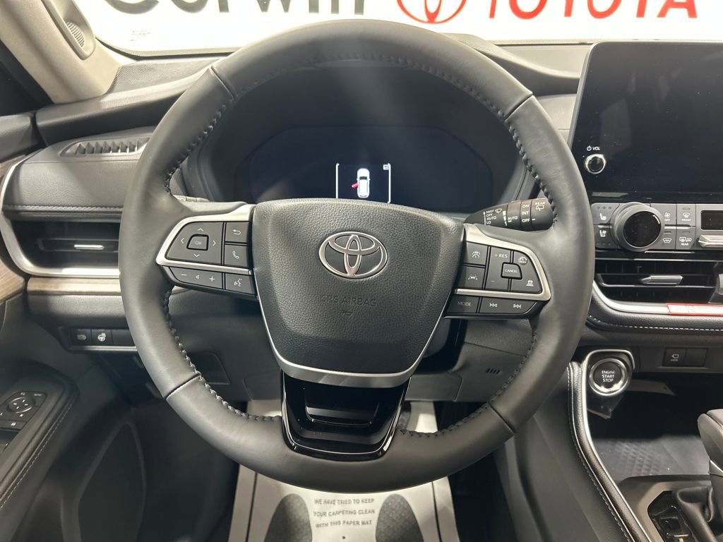 Used 2026 Toyota Grand Highlander Limited image 16