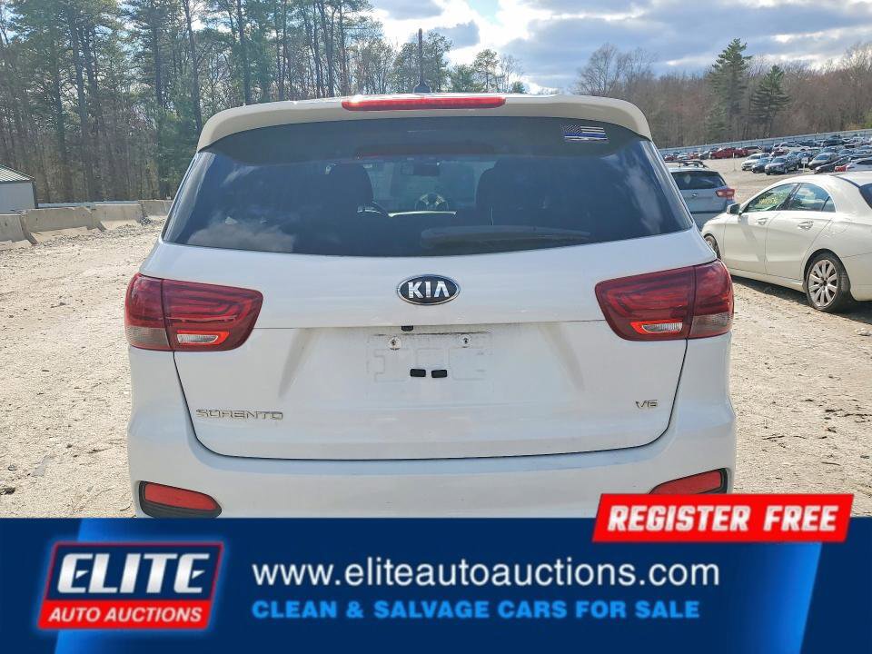 Used 2019 Kia Sorento LX image 12