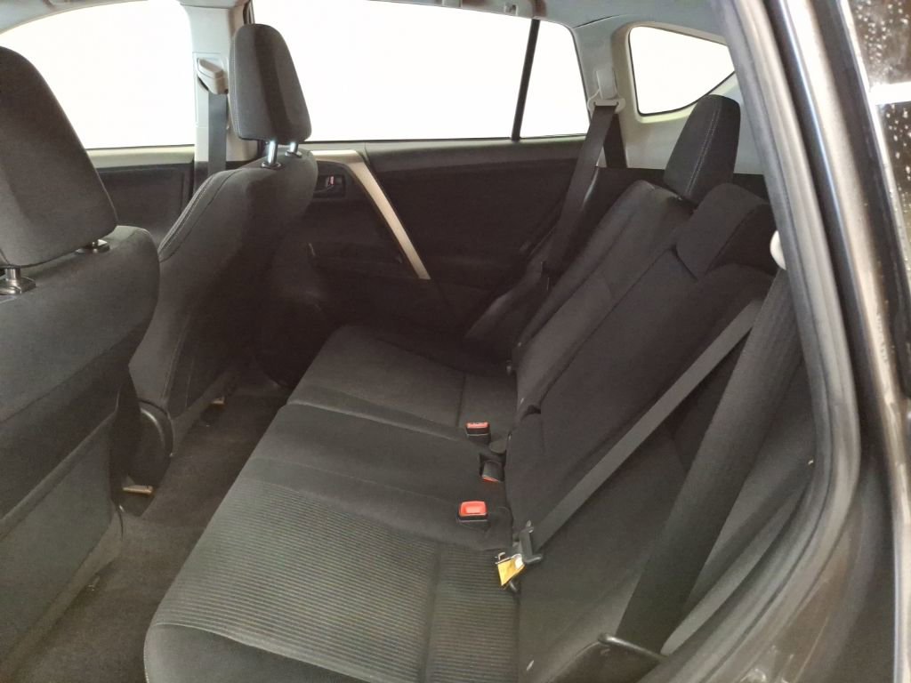 Used 2013 Toyota RAV4 XLE image 14