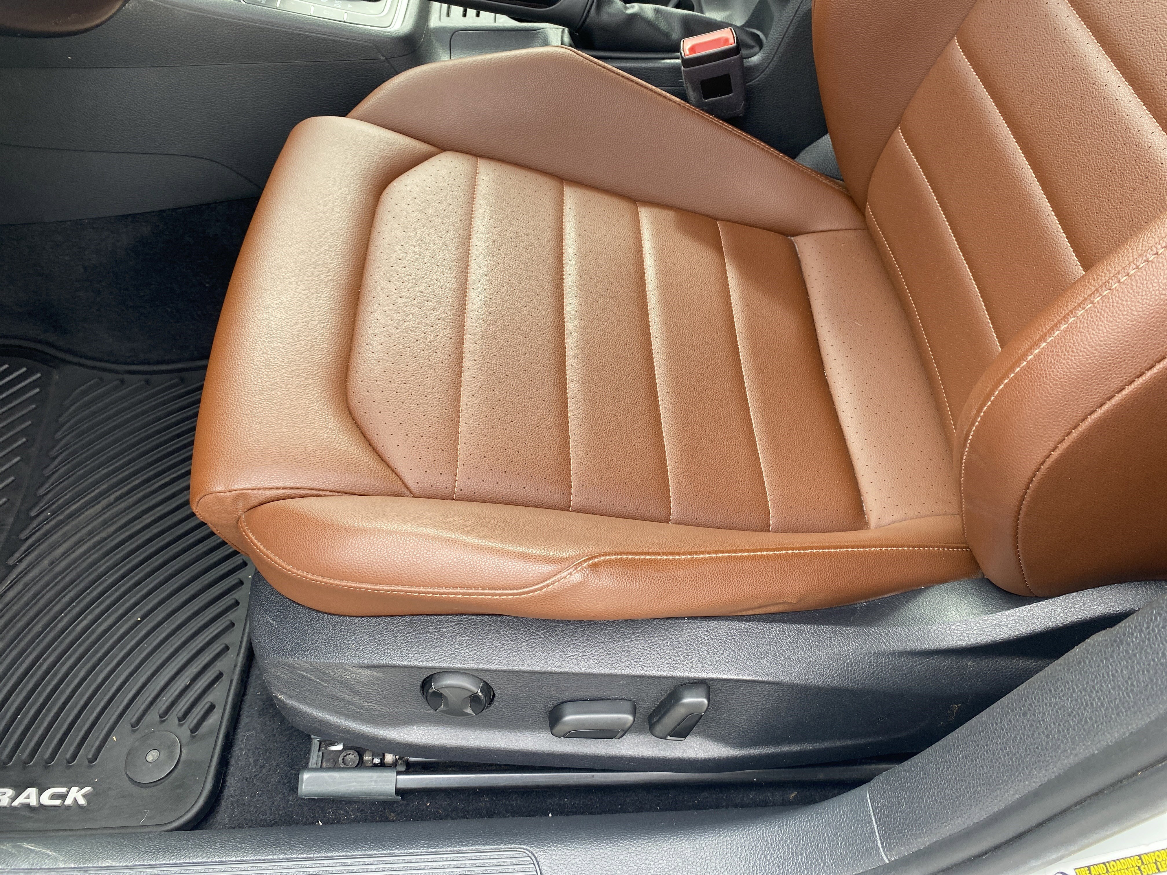 Used 2018 Volkswagen Golf Alltrack SEL image 15