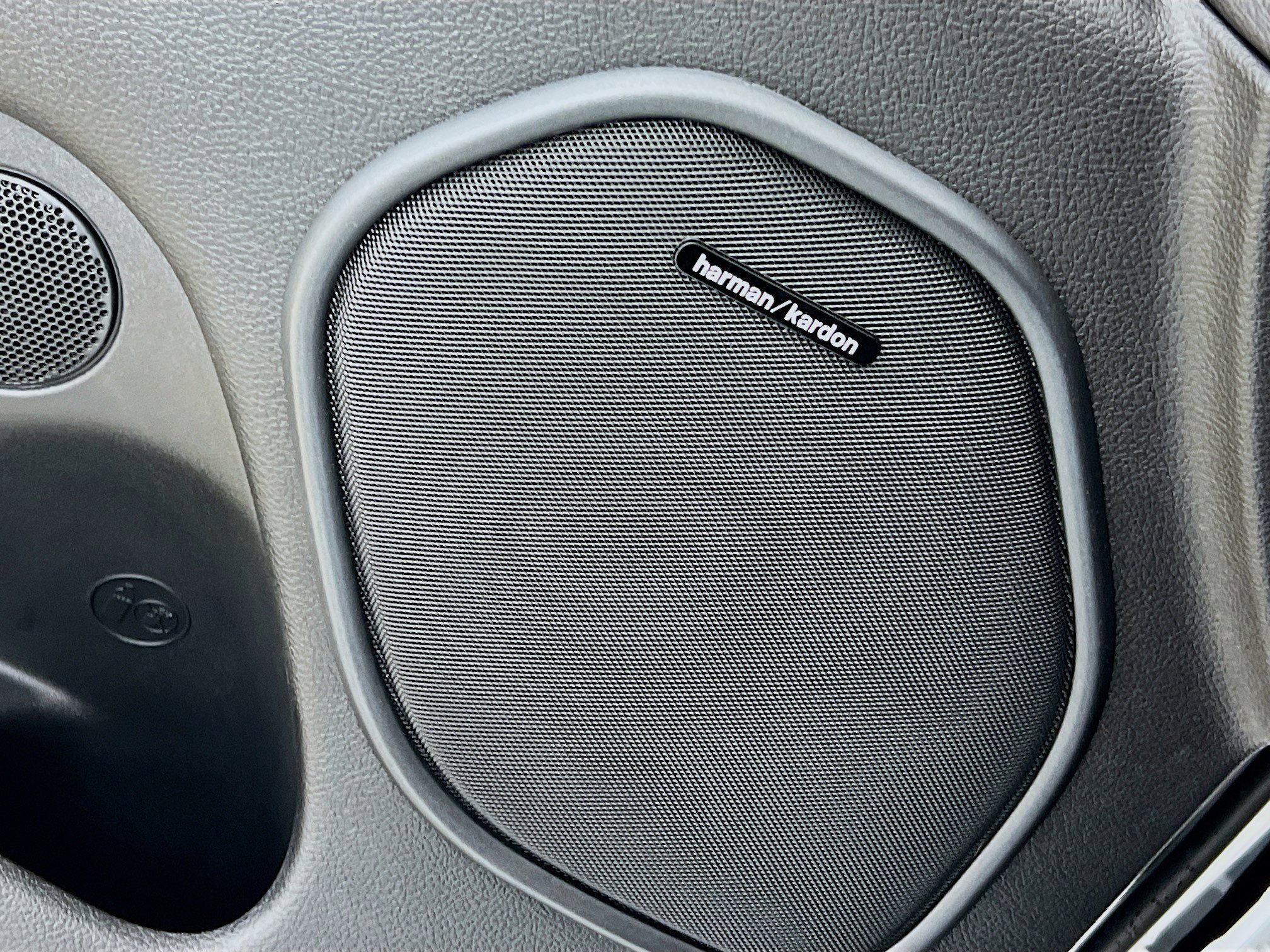 Used 2021 Dodge Durango SRT Hellcat w/ Technology Group image 19