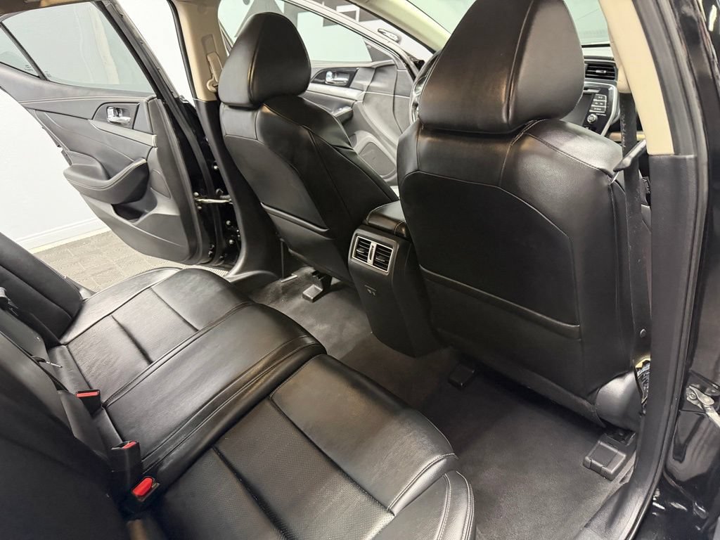 Used 2022 Nissan Maxima SV w/ Floor Mat Group FWD image 46