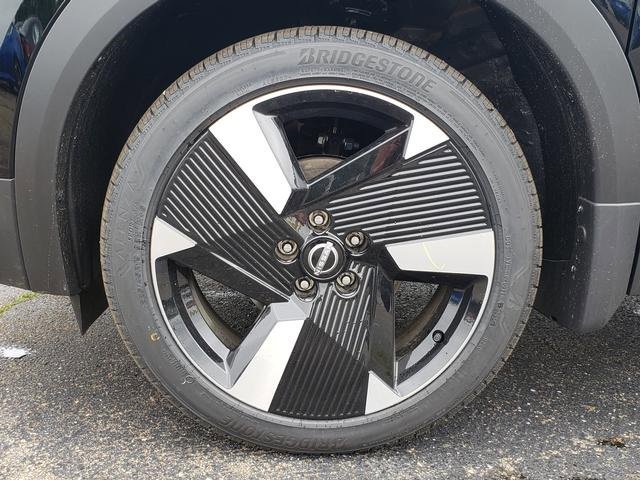 New 2025 Nissan Kicks SR w/ SR Premium Package image 22