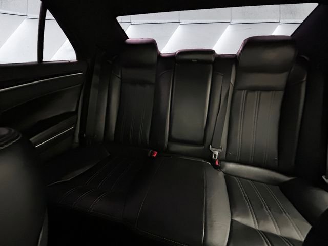 Used 2017 Chrysler 300 S RWD image 18