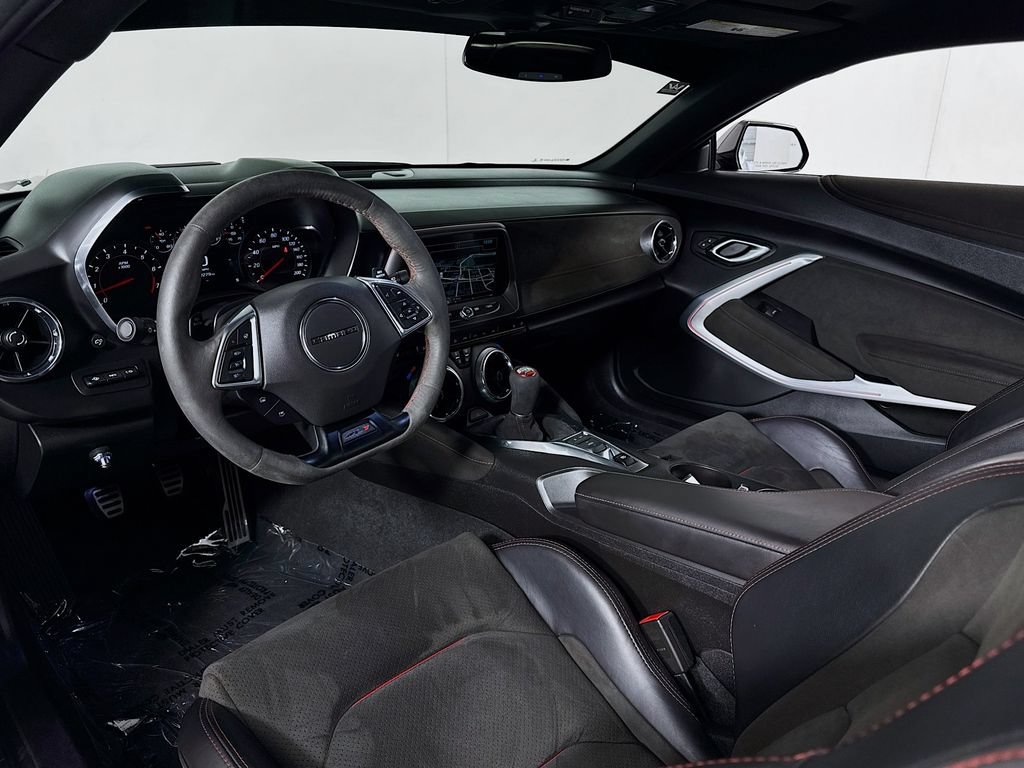 Used 2018 Chevrolet Camaro ZL1 RWD image 41