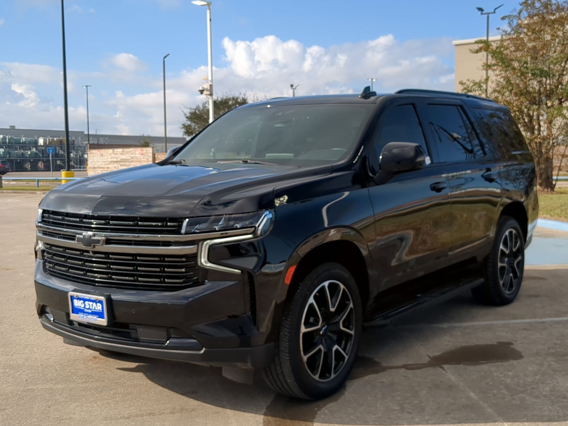 Used 2022 Chevrolet Tahoe RST w/ Luxury Package image 8
