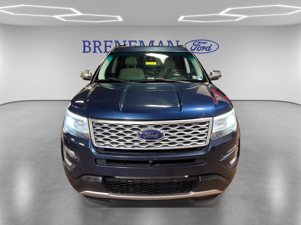 Used 2017 Ford Explorer Platinum AWD/4WD image 2