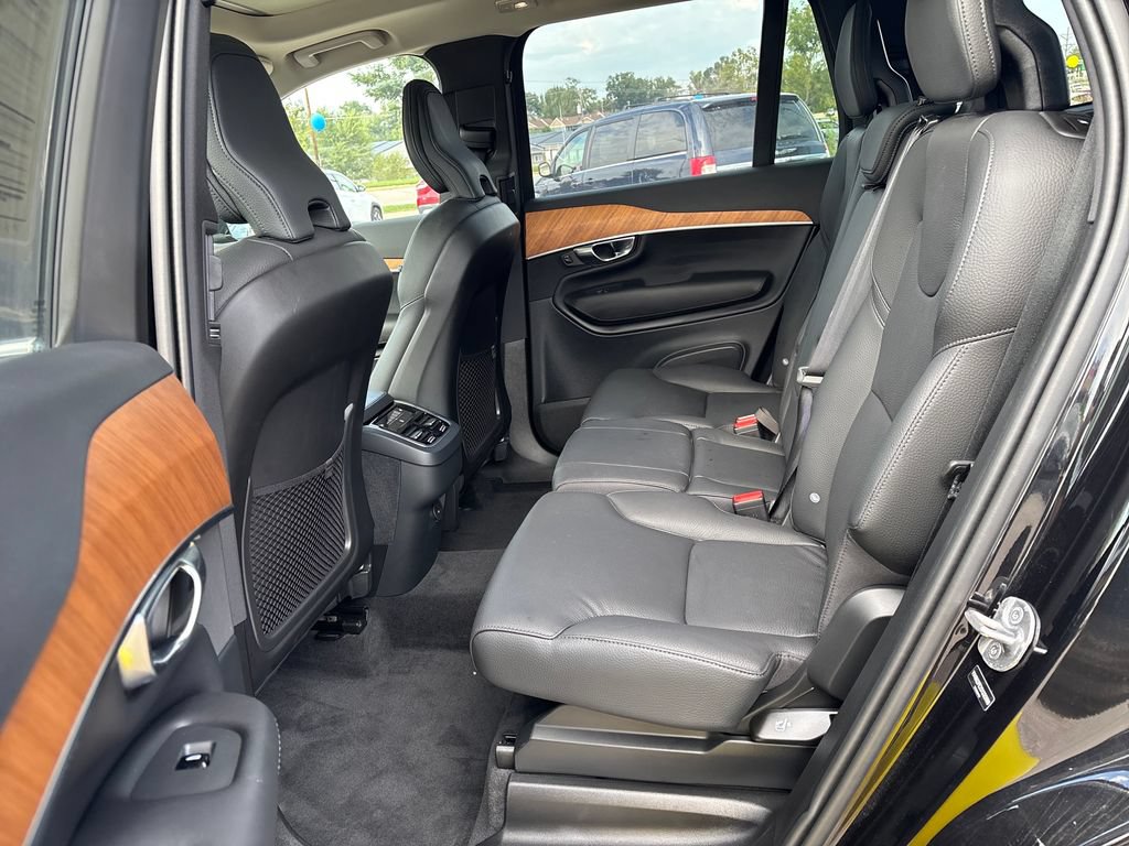 Used 2025 Volvo XC90 B6 Plus AWD/4WD image 28