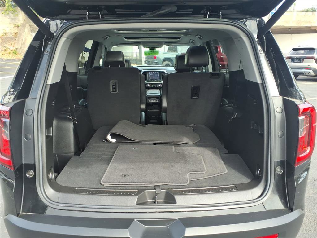 Used 2023 GMC Acadia SLT w/ Elevation Edition image 20