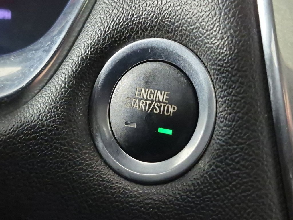 Used 2023 Chevrolet Traverse RS AWD/4WD image 28